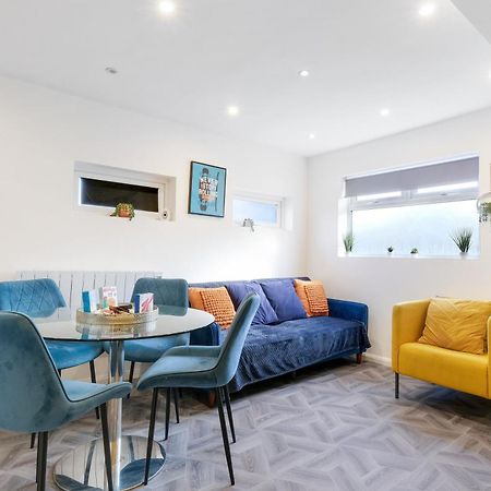 Kings House Apartment Hayes, West London Apt A Northolt  Zewnętrze zdjęcie