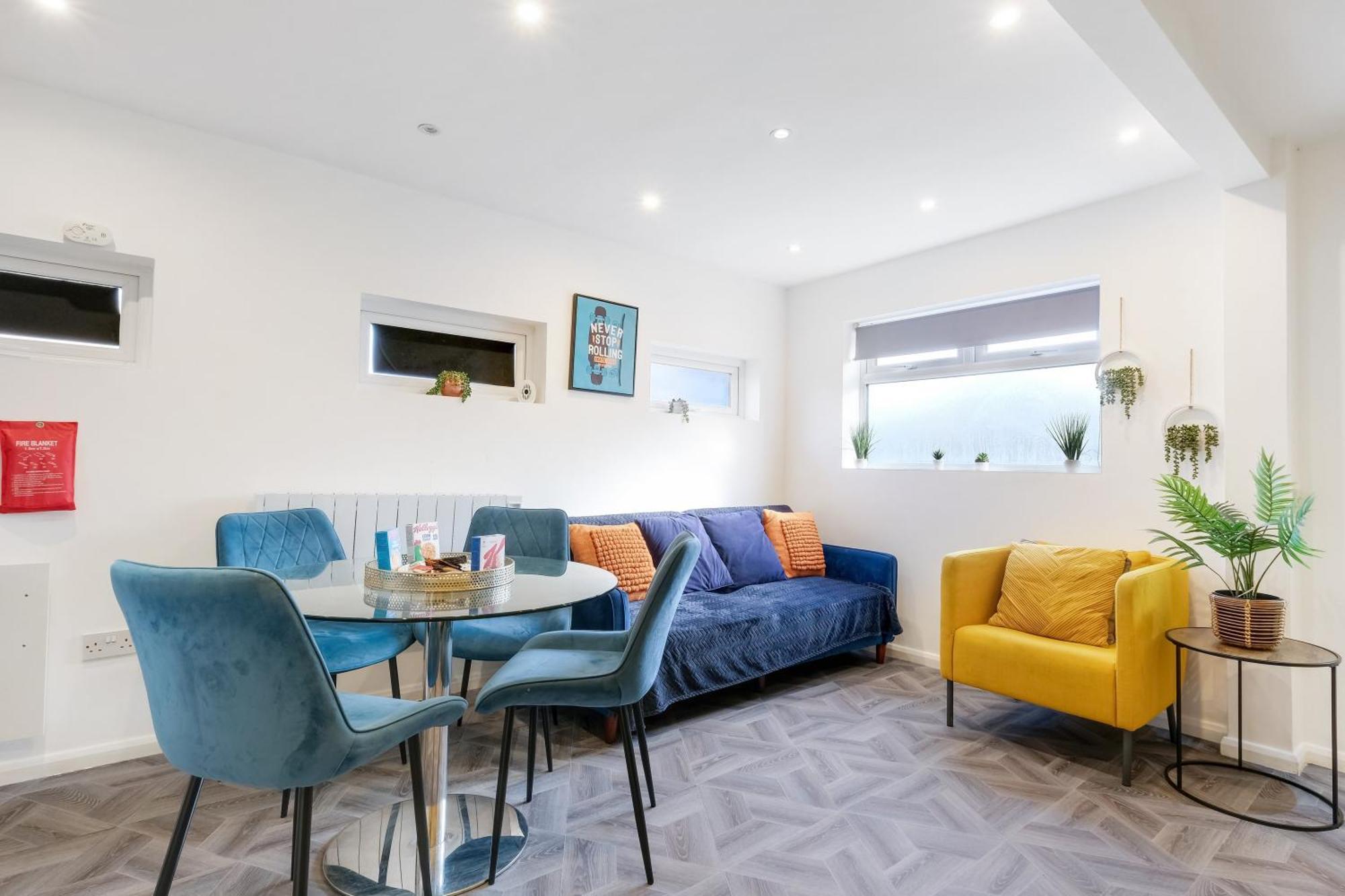 Kings House Apartment Hayes, West London Apt A Northolt  Zewnętrze zdjęcie